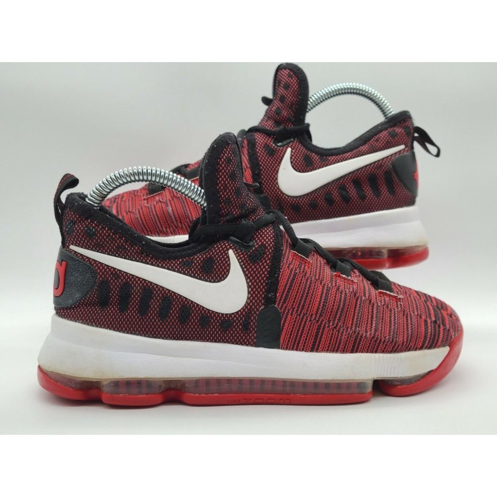 KD 9 IX "UNIVERSITY Red " 855908 610  RARE Sz 4Y